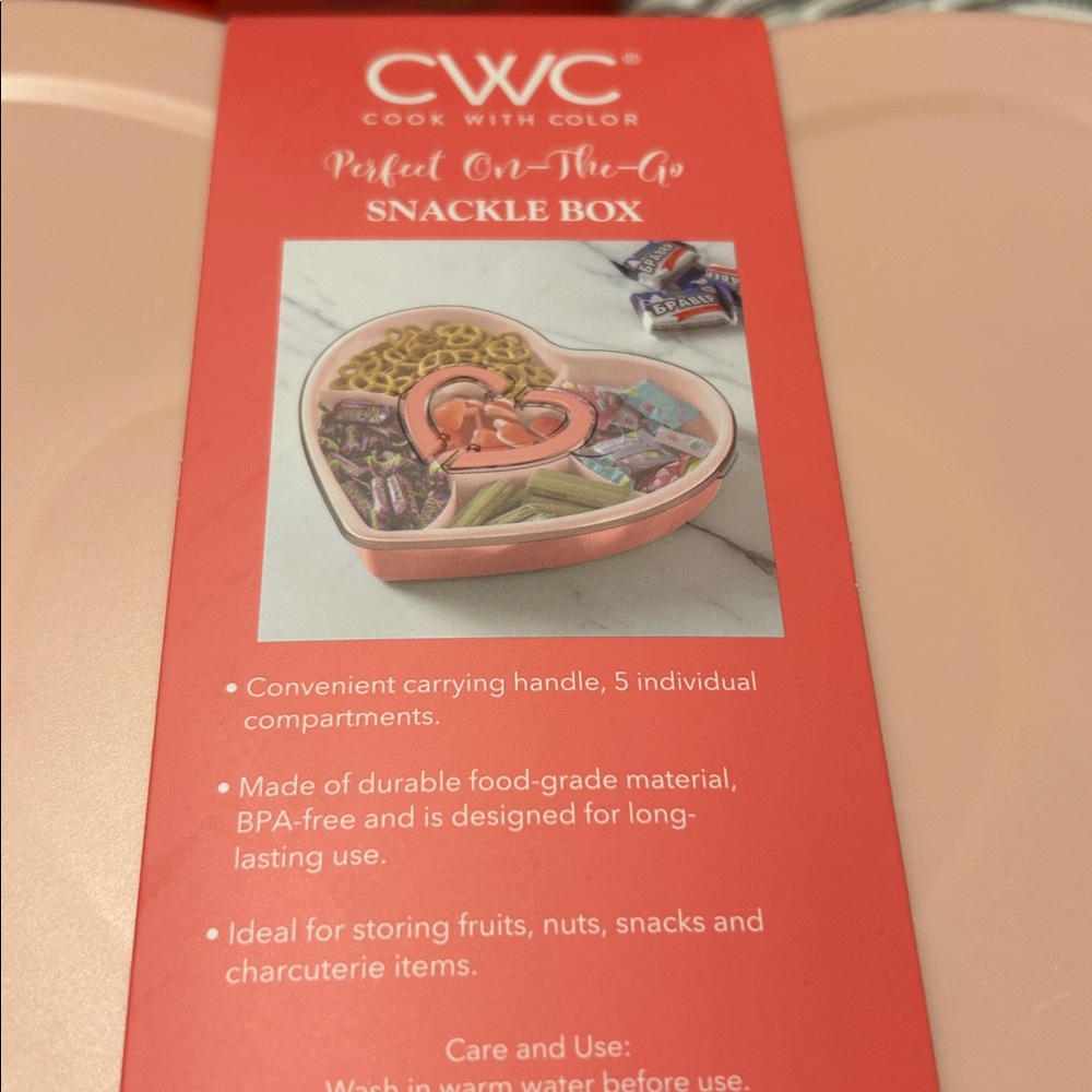 CWC Heart-Shaped Snackle Box - Picture 11 of 13